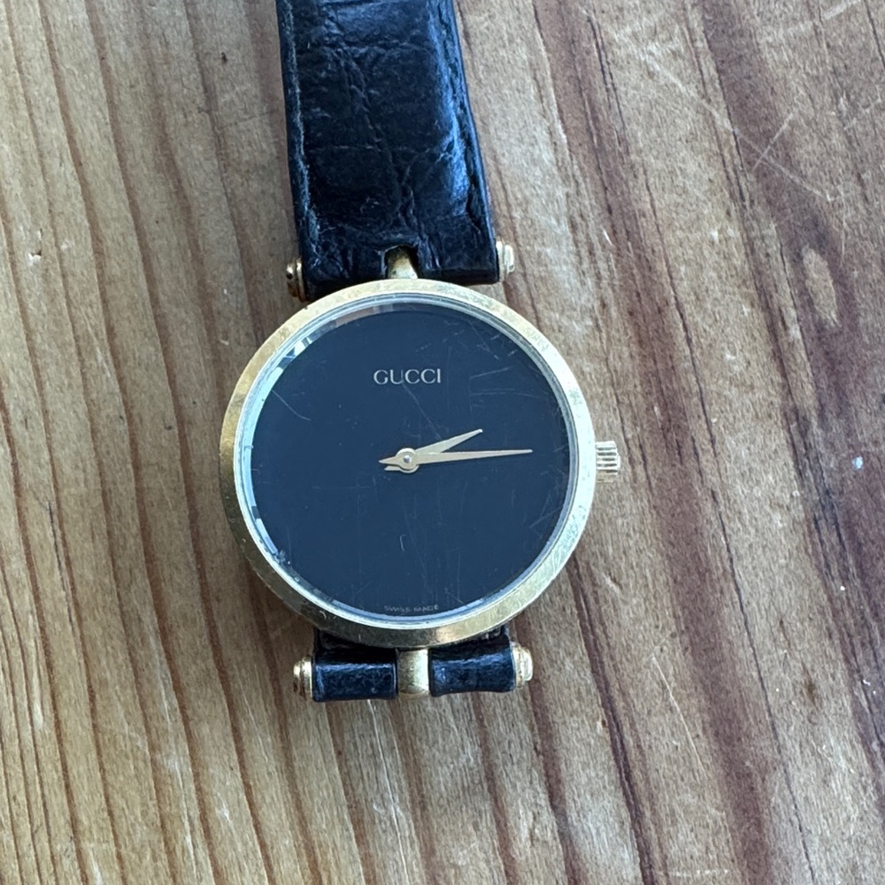 Gucci Men's Watch with Black Strap and Gold Accents - Picture 2 of 6